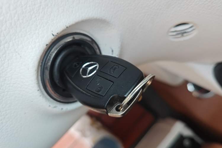 Used Mercedes-Benz Vito  Vehicle Key