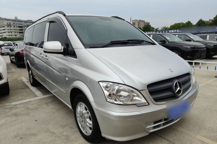 Used Mercedes-Benz Vito  Front Right 45 Deg