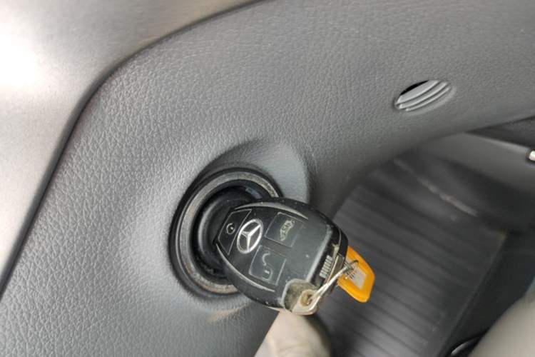 Used Mercedes-Benz Vito  Vehicle Key