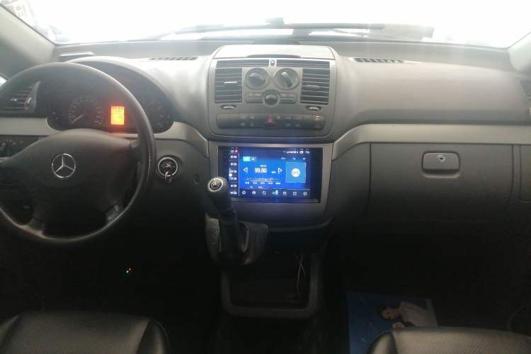 Used Mercedes-Benz Vito 2013 3.0L Elite Edition Audio And AC Panel