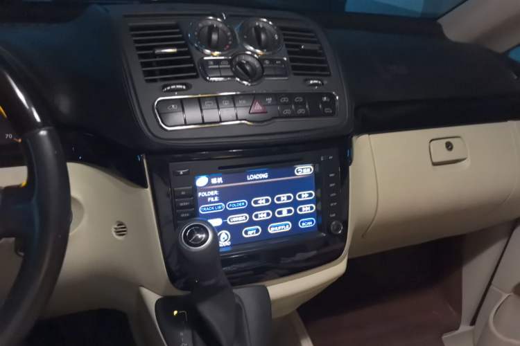 Used Mercedes-Benz Vito  Audio And AC Panel