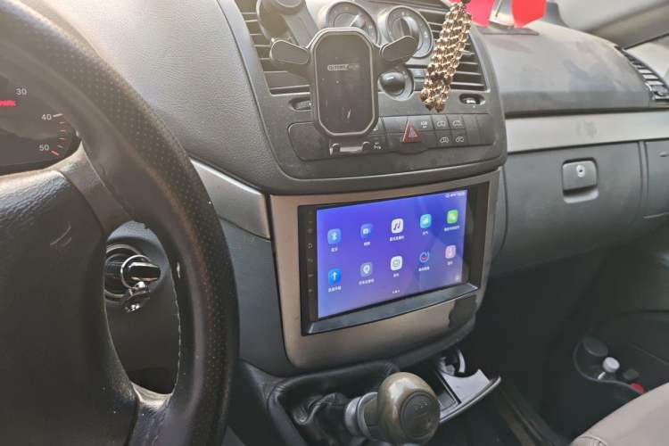 Used Mercedes-Benz Vito 2013 2.1T Elite Edition Audio And AC Panel