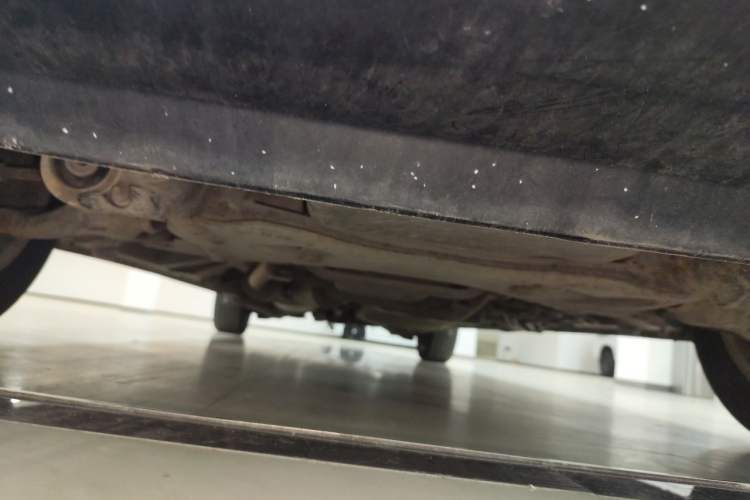 Used Mercedes-Benz Vito 2013 3.0L Elite Edition Chassis Front