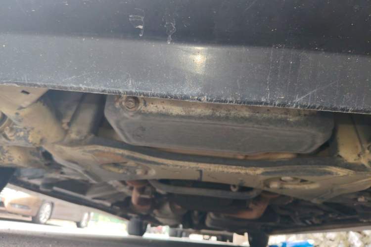 Used Mercedes-Benz Vito 2013 3.0L Elite Edition Chassis Front