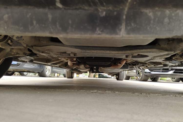 Used Mercedes-Benz Vito 2013 3.0L Elite Edition Chassis Front