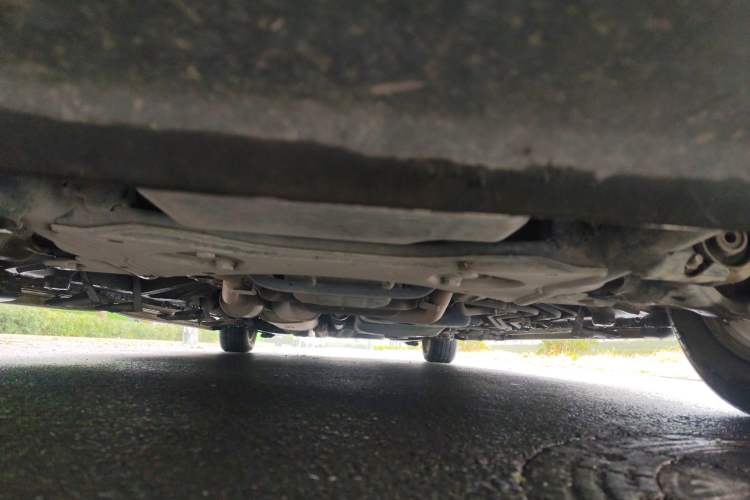 Used Mercedes-Benz Vito 2013 3.0L Elite Edition Chassis Front