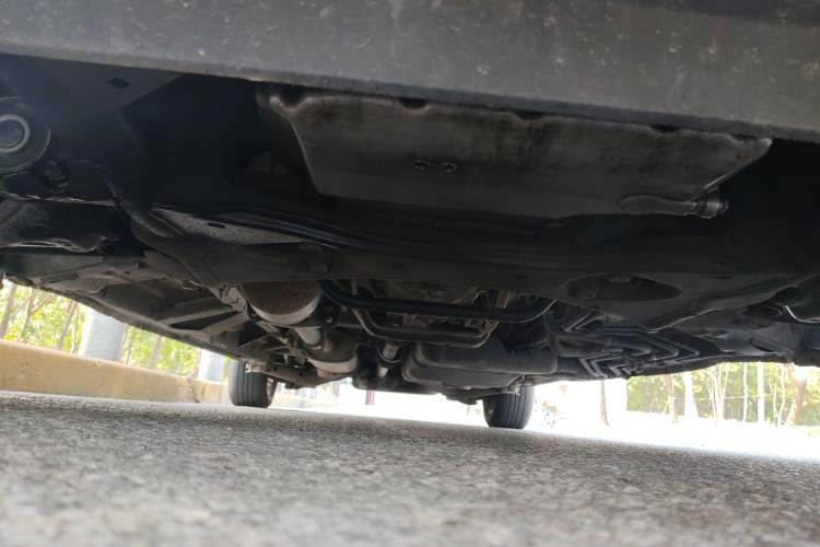 Used Mercedes-Benz Vito 2013 2.1T Elite Edition Chassis Front