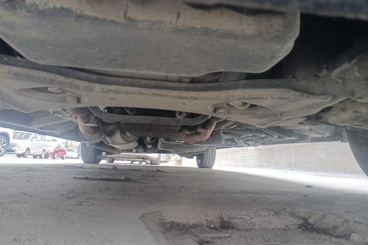 Used Mercedes-Benz Vito 2013 3.0L Elite Edition Chassis Front