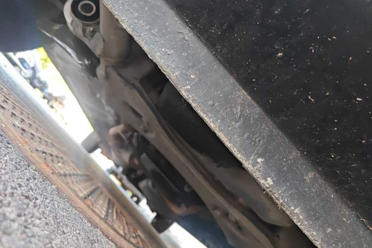 Used Mercedes-Benz Vito 2013 3.0L Elite Edition Chassis Front