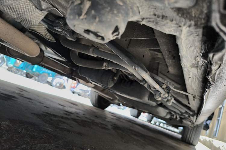 Used Mercedes-Benz Vito 2013 3.0L Elite Edition Chassis Front Left