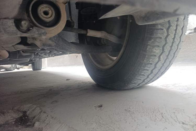 Used Mercedes-Benz Vito 2013 3.0L Elite Edition Chassis Front Left