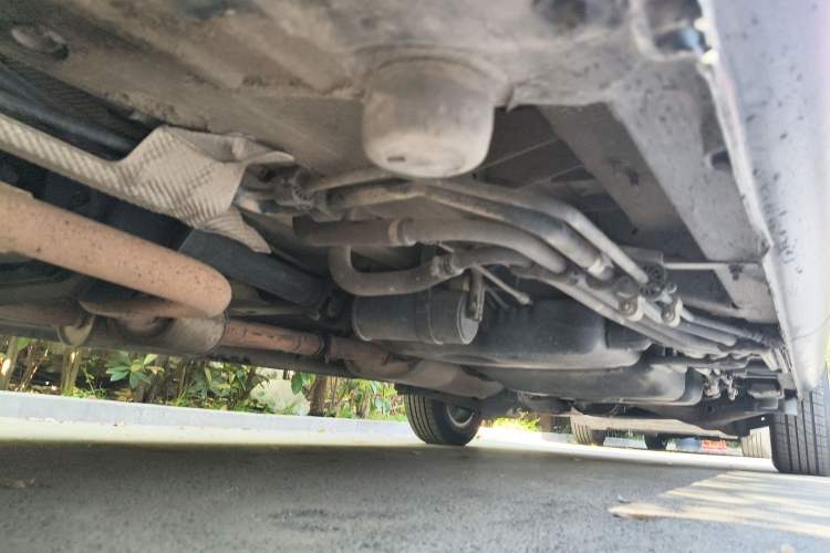 Used Mercedes-Benz Vito 2013 3.0L Elite Edition Chassis Front Left