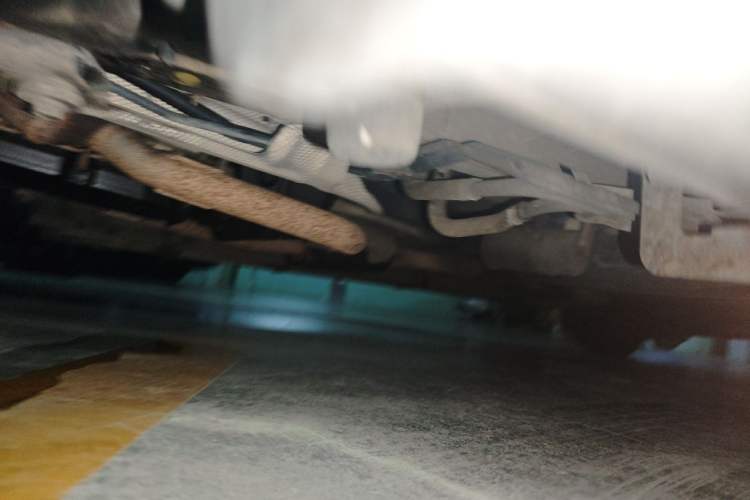 Used Mercedes-Benz Vito 2013 3.0L Elite Edition Chassis Front Left