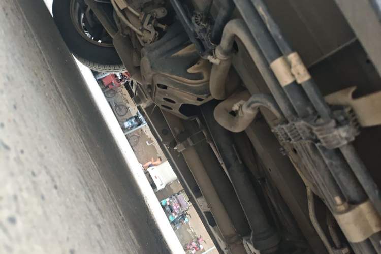 Used Mercedes-Benz Vito 2013 2.1T Elite Edition Chassis Front Left