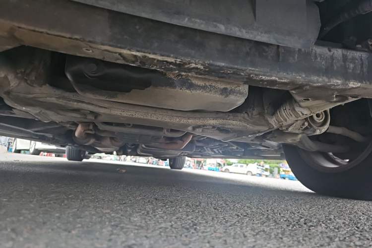 Used Mercedes-Benz Vito 2013 3.0L Elite Edition Chassis Front