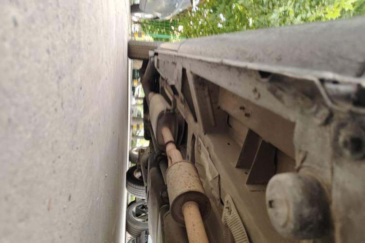 Used Mercedes-Benz Vito 2013 3.0L Elite Edition Chassis Front Right