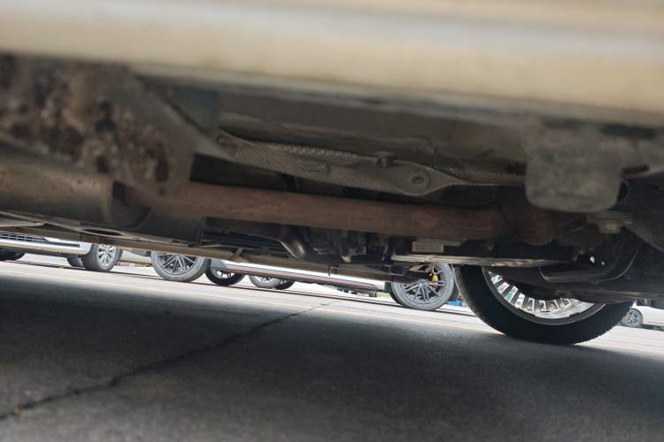 Used Mercedes-Benz Vito 2013 3.0L Elite Edition Chassis Front Right