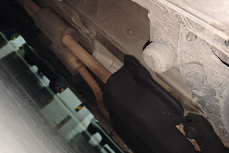 Used Mercedes-Benz Vito 2013 3.0L Elite Edition Chassis Front Right