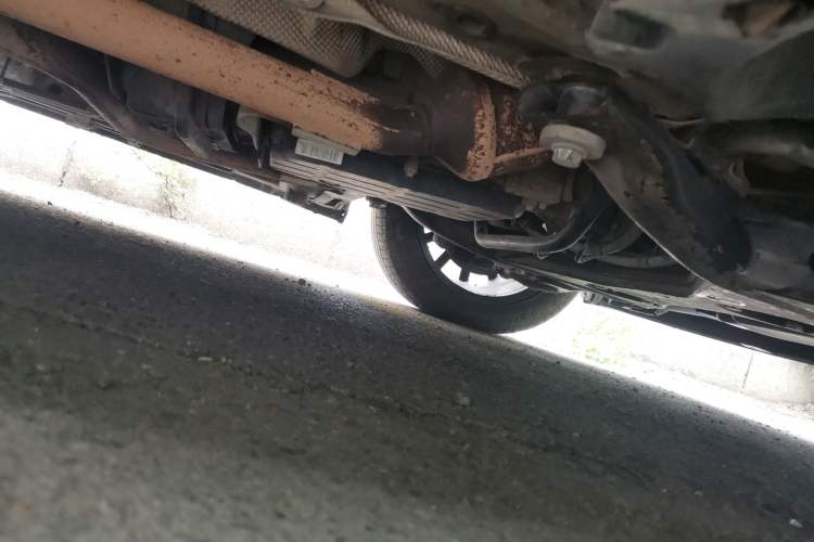 Used Mercedes-Benz Vito 2013 3.0L Elite Edition Chassis Front Right