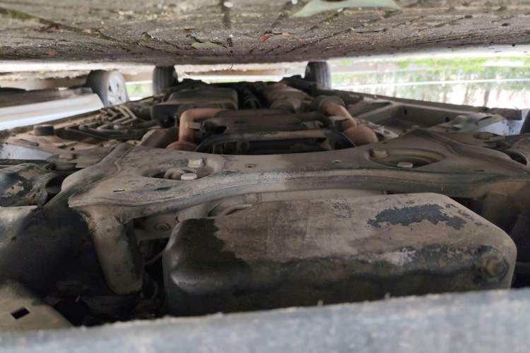 Used Mercedes-Benz Vito 2013 3.0L Business Edition Chassis Front