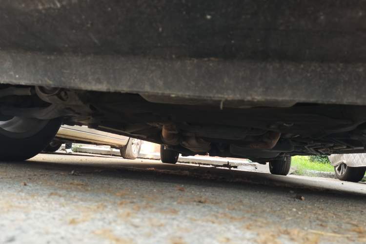 Used Mercedes-Benz Vito 2013 3.0L Elite Edition Chassis Front