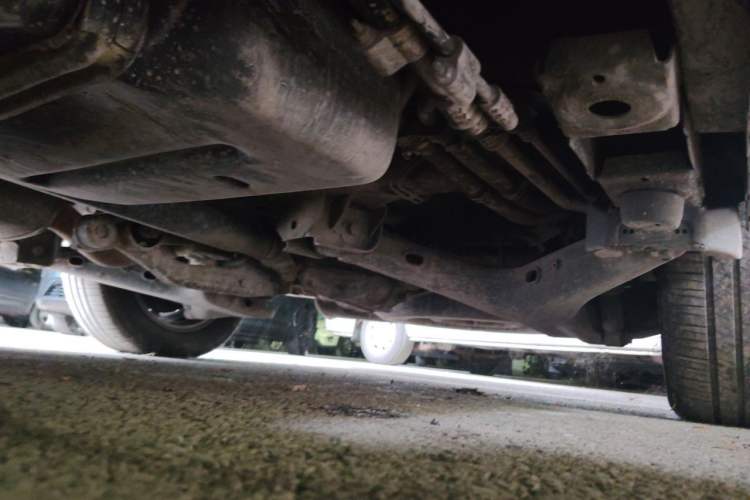 Used Mercedes-Benz Vito 2013 3.0L Elite Edition Chassis Rear Left