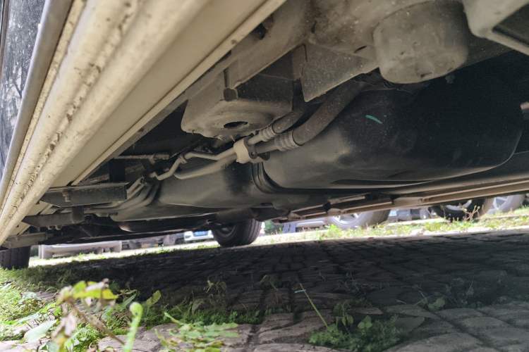 Used Mercedes-Benz Vito 2013 3.0L Elite Edition Chassis Rear Left