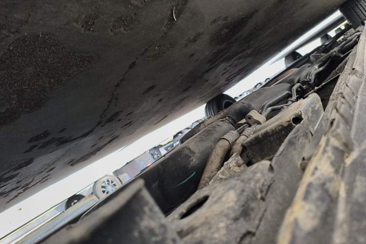 Used Mercedes-Benz Vito 2013 3.0L Elite Edition Chassis Rear Left