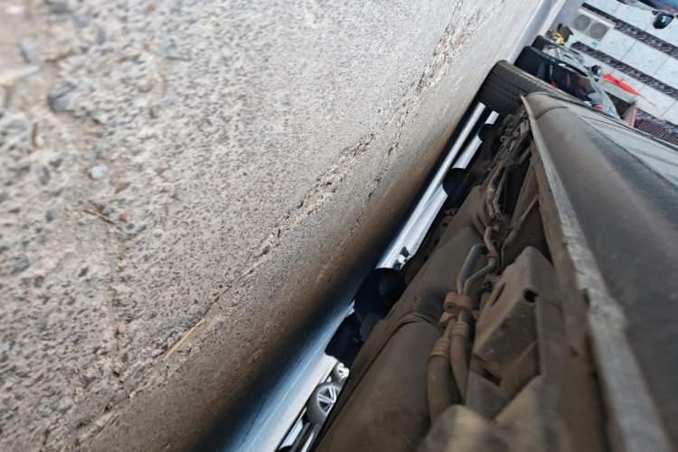 Used Mercedes-Benz Vito 2013 2.1T Elite Edition Chassis Rear Left