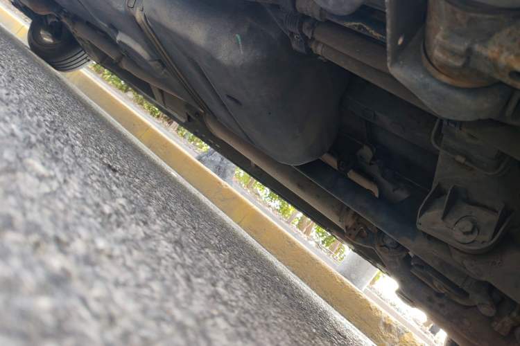 Used Mercedes-Benz Vito 2013 2.1T Elite Edition Chassis Rear Left