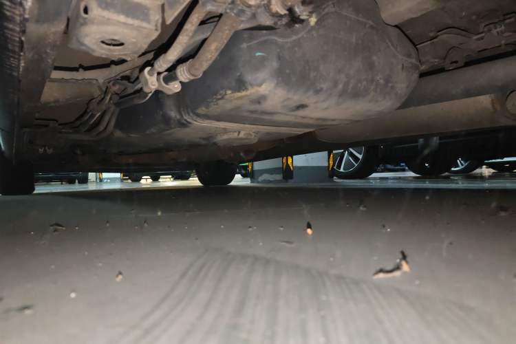 Used Mercedes-Benz Vito 2013 3.0L Business Edition Chassis Rear Left