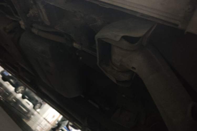 Used Mercedes-Benz Vito 2013 3.0L Elite Edition Chassis Rear Left