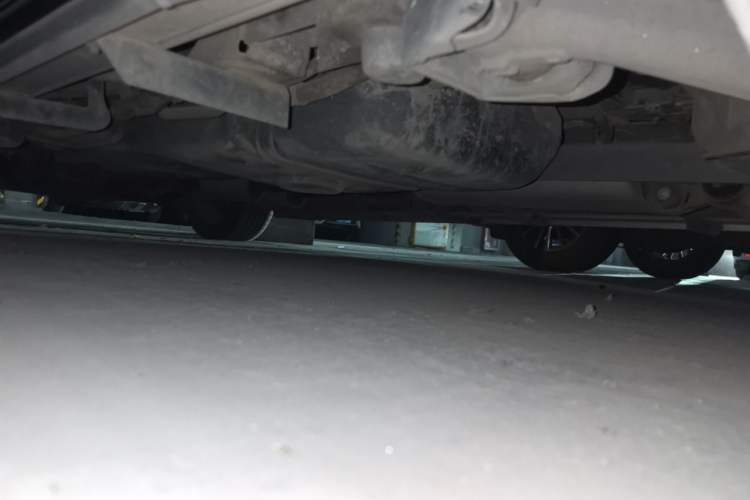 Used Mercedes-Benz Vito  Chassis Rear Left