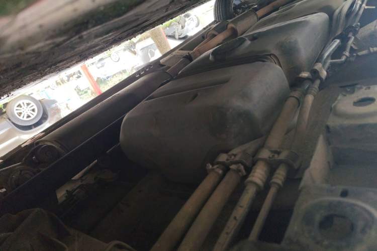 Used Mercedes-Benz Vito 2013 3.0L Business Edition Chassis Rear Left
