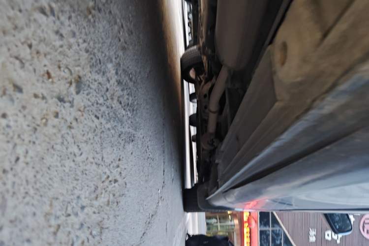 Used Mercedes-Benz Vito 2013 2.1T Elite Edition Chassis Rear Right