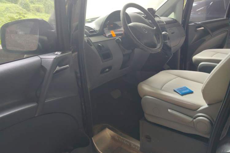 Used Mercedes-Benz Vito 2013 3.0L Elite Edition Driver Seat