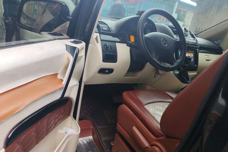 Used Mercedes-Benz Vito 2013 3.0L Elite Edition Driver Seat