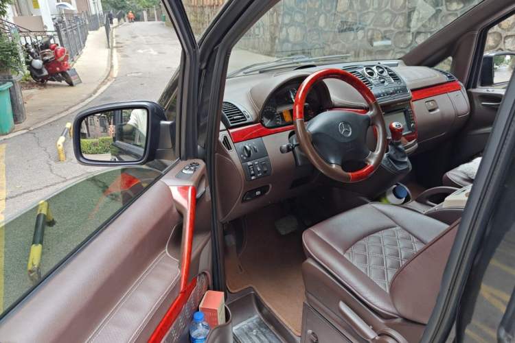Used Mercedes-Benz Vito 2013 3.0L Business Edition Driver Seat