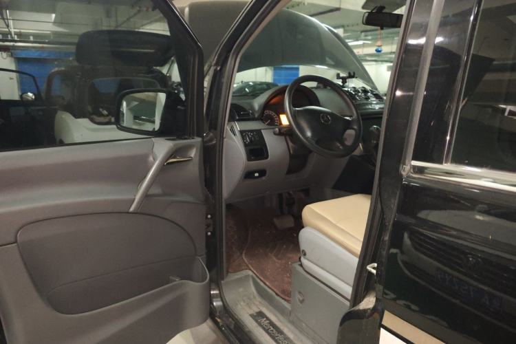 Used Mercedes-Benz Vito 2013 3.0L Elite Edition Driver Seat