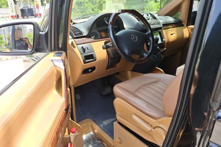 Used Mercedes-Benz Vito 2013 3.0L Elite Edition Driver Seat