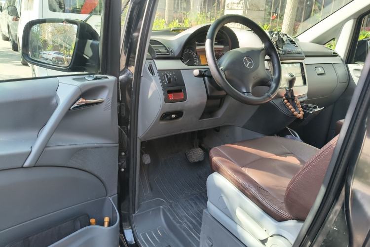 Used Mercedes-Benz Vito 2013 3.0L Elite Edition Driver Seat
