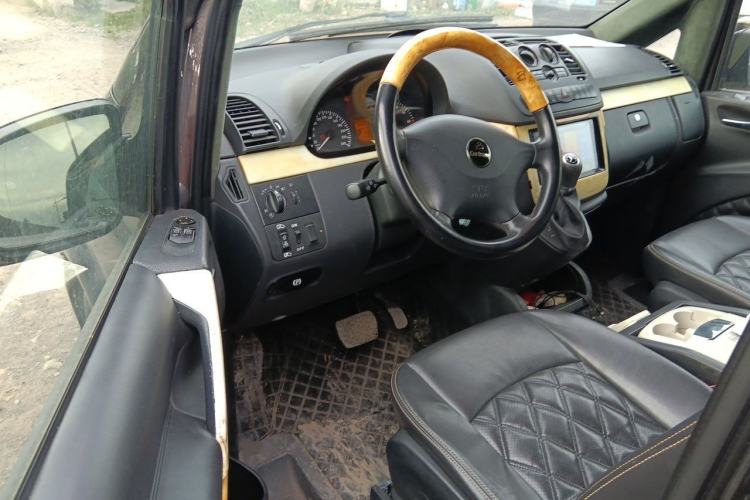 Used Mercedes-Benz Vito 2013 3.0L Elite Edition Driver Seat
