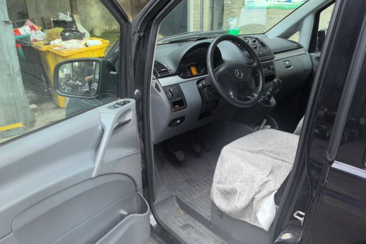 Used Mercedes-Benz Vito 2013 2.1T Elite Edition Driver Seat
