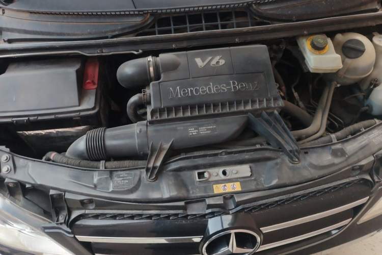 Used Mercedes-Benz Vito  Engine Bay