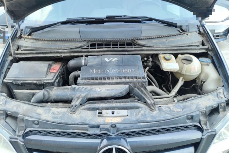 Used Mercedes-Benz Vito 2013 3.0L Elite Edition Engine Bay