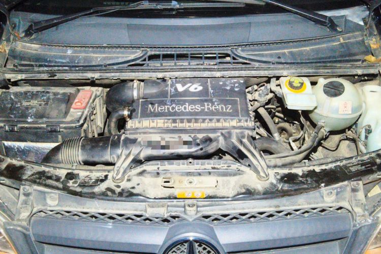 Used Mercedes-Benz Vito 2013 3.0L Elite Edition Engine Bay