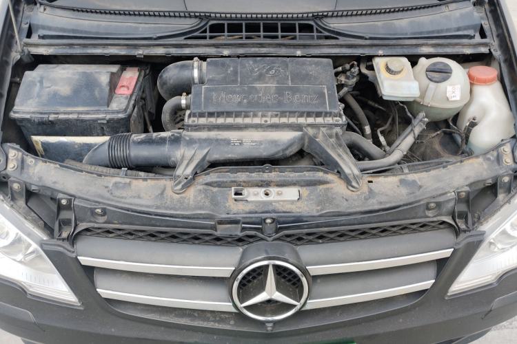 Used Mercedes-Benz Vito 2013 3.0L Elite Edition Engine Bay