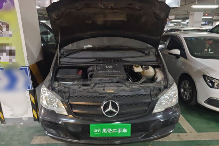 Used Mercedes-Benz Vito 2013 3.0L Business Edition Engine Bay