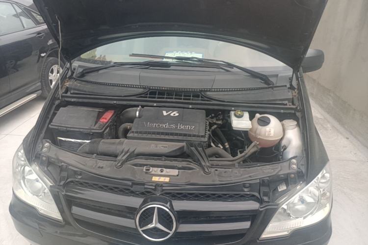 Used Mercedes-Benz Vito 2013 3.0L Elite Edition Engine Bay