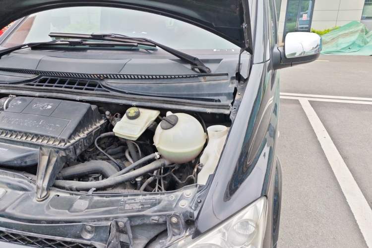 Used Mercedes-Benz Vito  Engine Bay Left